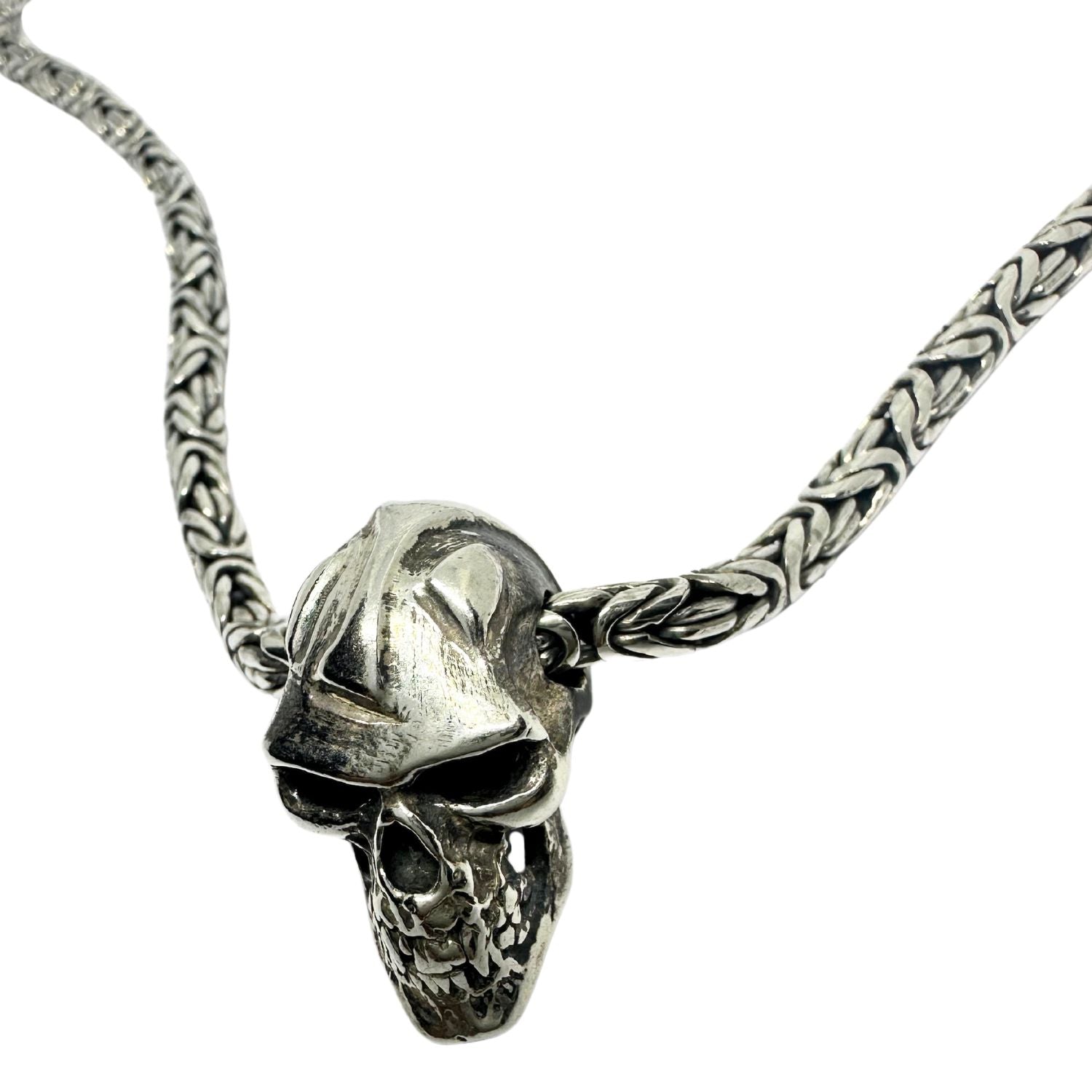 Skull Japanese Sign Fire Flat Byzantine Chain