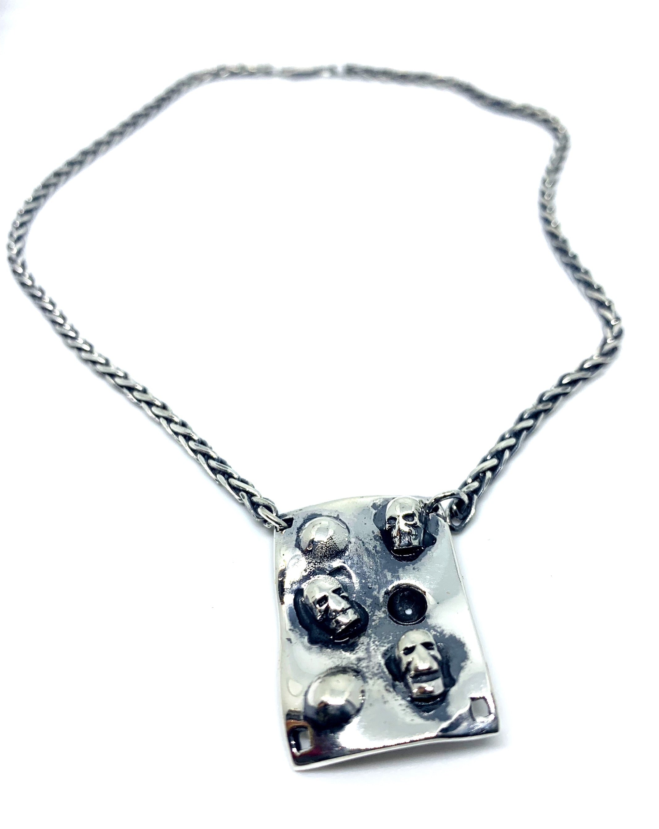 Skull Choker Silver